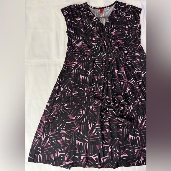 Merona Sleeveless Patterned Black & Purple Flowy Dress - Picture 2 of 13